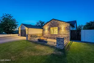 3834 E Clarendon Ave, Phoenix, AZ 85018 - Photo 69