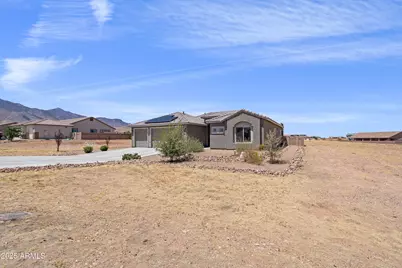 6647 E Big Spur Circle, Hereford, AZ 85615 - Photo 3