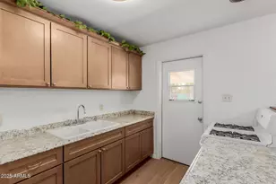 10012 N 16th Dr, Phoenix, AZ 85021 - Photo 15