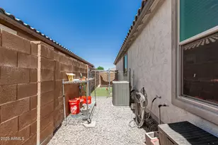 25915 W Tina Ln, Buckeye, AZ 85396 - Photo 37