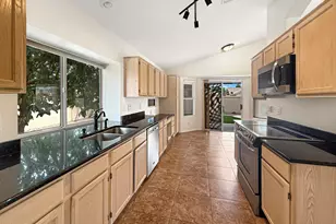 14235 W Shawnee Trail, Surprise, AZ 85374 - Photo 7