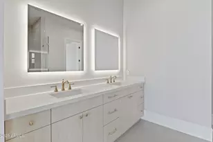 8503 S 9th Dr, Phoenix, AZ 85041 - Photo 25