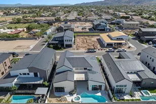 8503 S 9th Dr, Phoenix, AZ 85041 - Photo 7