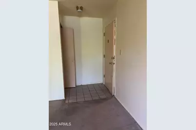 2530 W Berridge Lane #E111, Phoenix, AZ 85017 - Photo 9