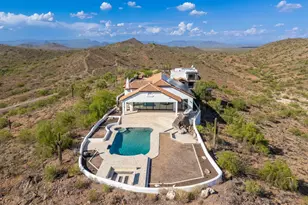 301 E Jomax, Phoenix, AZ 85085 - Photo 1