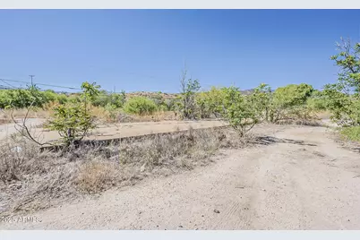 5621 S Maple Leaf Street #20604007Q, Miami, AZ 85539 - Photo 13