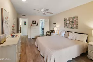 13807 N Garden Ct Dr, Sun City, AZ 85351 - Photo 17