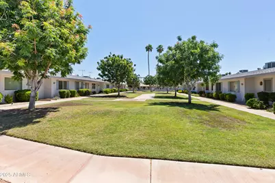 13807 N Garden Court Drive, Sun City, AZ 85351 - Photo 37