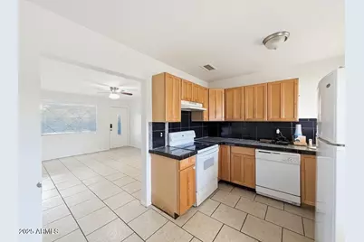 2715 E Glenrosa Avenue, Phoenix, AZ 85016 - Photo 3