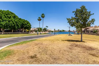 9002 W Caribbean Lane, Peoria, AZ 85381 - Photo 31