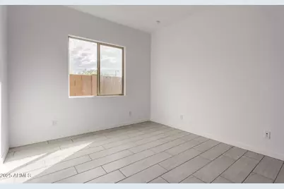 27611 N 176th Drive, Surprise, AZ 85387 - Photo 9