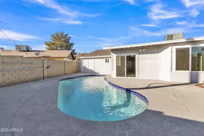 7607 N 42nd Lane, Phoenix, AZ 85051 - Photo 37