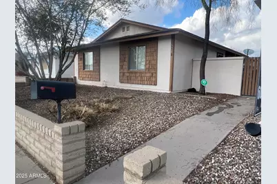 5220 W Mauna Loa Lane, Glendale, AZ 85306 - Photo 1