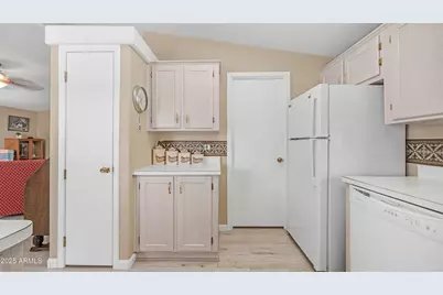 2400 E Baseline Avenue #197, Apache Junction, AZ 85119 - Photo 25