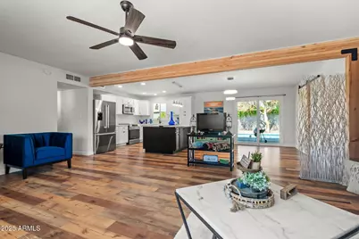 8326 E Crestwood Way, Scottsdale, AZ 85250 - Photo 9