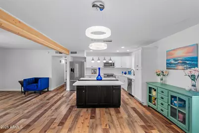 8326 E Crestwood Way, Scottsdale, AZ 85250 - Photo 15