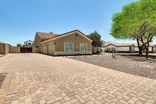 8031 W Morten Ave, Glendale, AZ 85303 - Photo 3