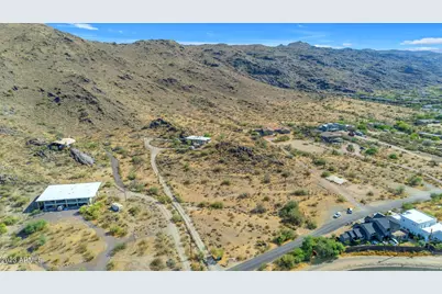 3425 E Highline Canal Road, Phoenix, AZ 85042 - Photo 13