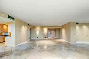 1040 E Osborn Rd, Phoenix, AZ 85014 - Photo 13