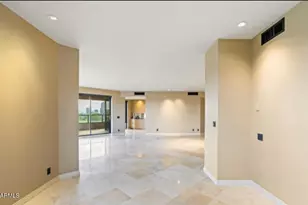 1040 E Osborn Rd, Phoenix, AZ 85014 - Photo 15