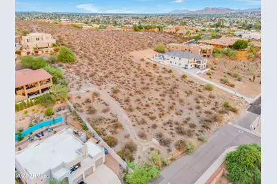 18241 N 13th Place #2, Phoenix, AZ 85022 - Photo 5