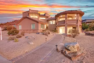 3903 E Melody Dr, Phoenix, AZ 85042 - Photo 1