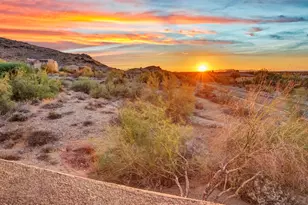 3903 E Melody Dr, Phoenix, AZ 85042 - Photo 5