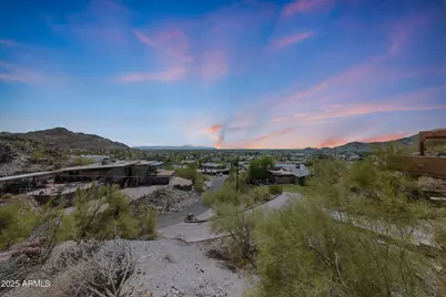 9932 N 16th Place E, Phoenix, AZ 85020 - Photo 35