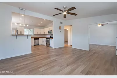 1219 E Colter Street #8, Phoenix, AZ 85014 - Photo 9