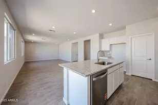 18090 W Creedance Blvd, Surprise, AZ 85387 - Photo 17