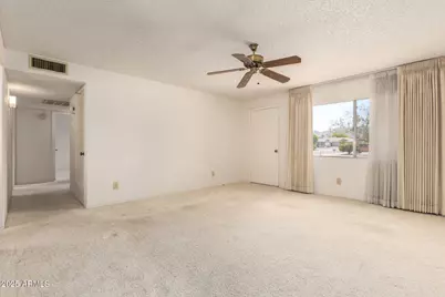 11627 S Iroquois Drive, Phoenix, AZ 85044 - Photo 9