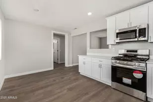 3933 W Nancy Ln, Phoenix, AZ 85041 - Photo 15