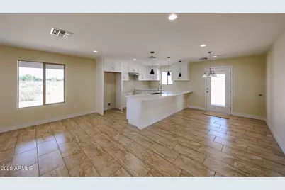 8230 S 351st Lane, Tonopah, AZ 85354 - Photo 11
