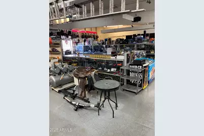 555 N Country Club Drive, Mesa, AZ 85201 - Photo 5