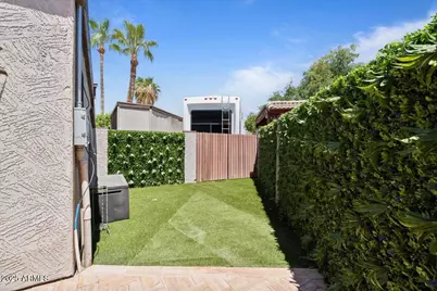 1670 E Whitten Street, Chandler, AZ 85225 - Photo 11