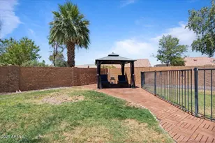 1670 E Whitten St, Chandler, AZ 85225 - Photo 43