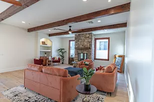 8214 N 16th St, Phoenix, AZ 85020 - Photo 1