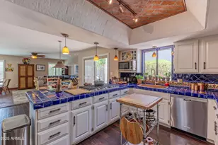 7302 E Rose Ln, Scottsdale, AZ 85250 - Photo 11