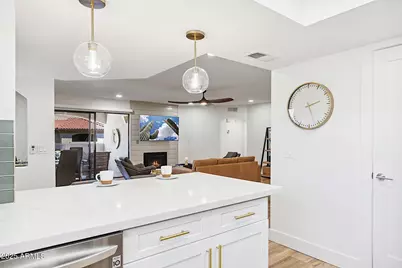 5104 N 32nd Street #428, Phoenix, AZ 85018 - Photo 9