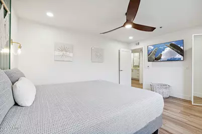 5104 N 32nd Street #428, Phoenix, AZ 85018 - Photo 17