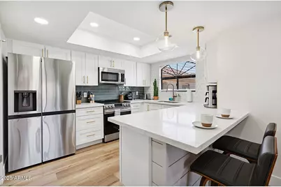 5104 N 32nd Street #428, Phoenix, AZ 85018 - Photo 11