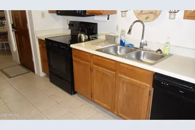 9340 N 92nd Street #112, Scottsdale, AZ 85258 - Photo 3