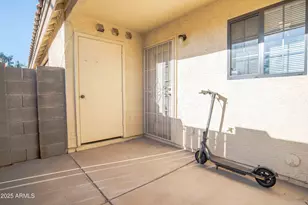 455 S Mesa Dr, Mesa, AZ 85210 - Photo 13