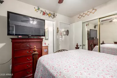 4403 N 56th Drive, Phoenix, AZ 85031 - Photo 17