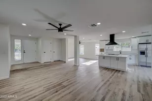 7113 W Sunnyside Dr, Peoria, AZ 85345 - Photo 5