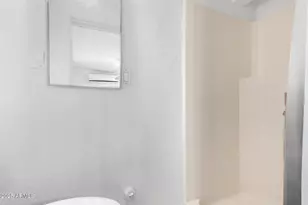 2064 W 2nd St, Mesa, AZ 85201 - Photo 9