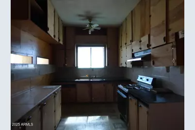 8279 E Larson Road, Hereford, AZ 85615 - Photo 9