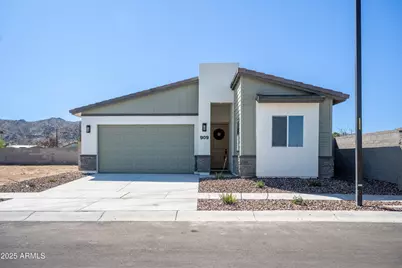 909 E Desert, Phoenix, AZ 85042 - Photo 1