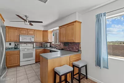 665 W Chaparral Road, Wickenburg, AZ 85390 - Photo 15