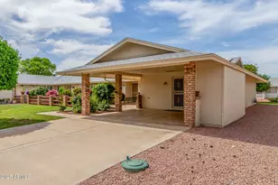 10724 W Cheryl Dr, Sun City, AZ 85351 - Photo 3
